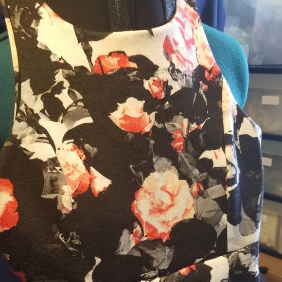 Lord & Taylor - Picture 1 of 5